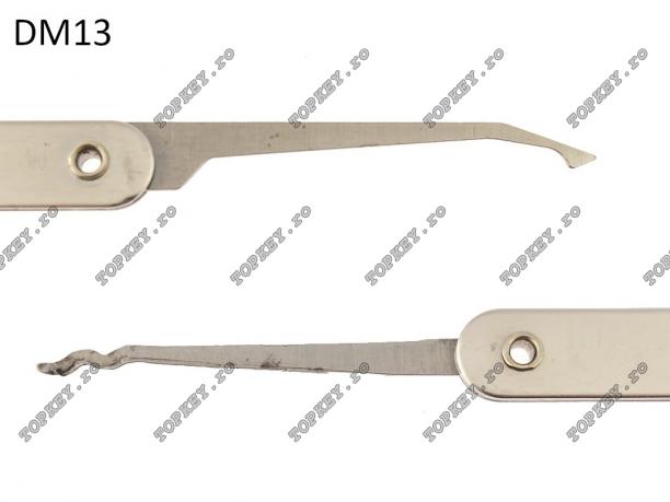 Instrument bilateral pentru a debloca cilindrii.